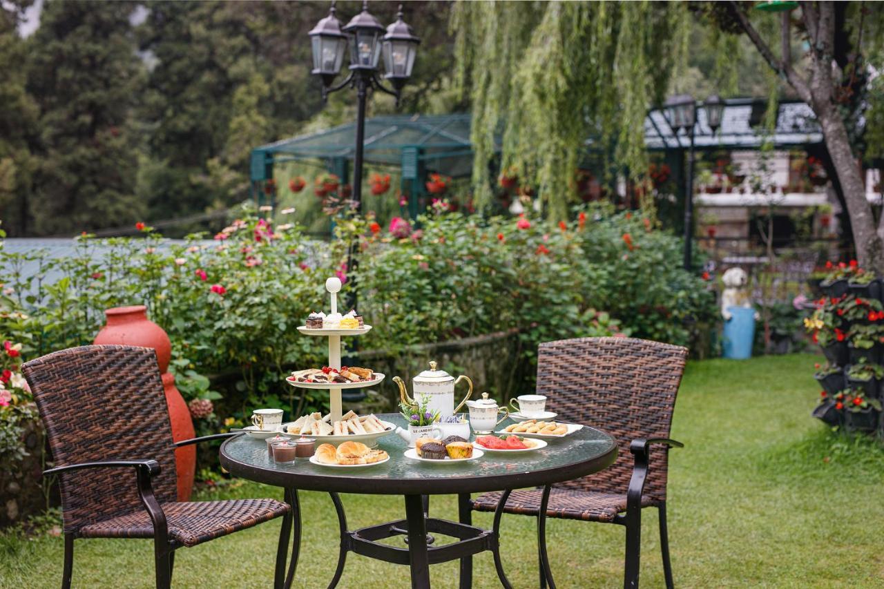 Shervani Hilltop Resort Nainital Eksteriør bilde