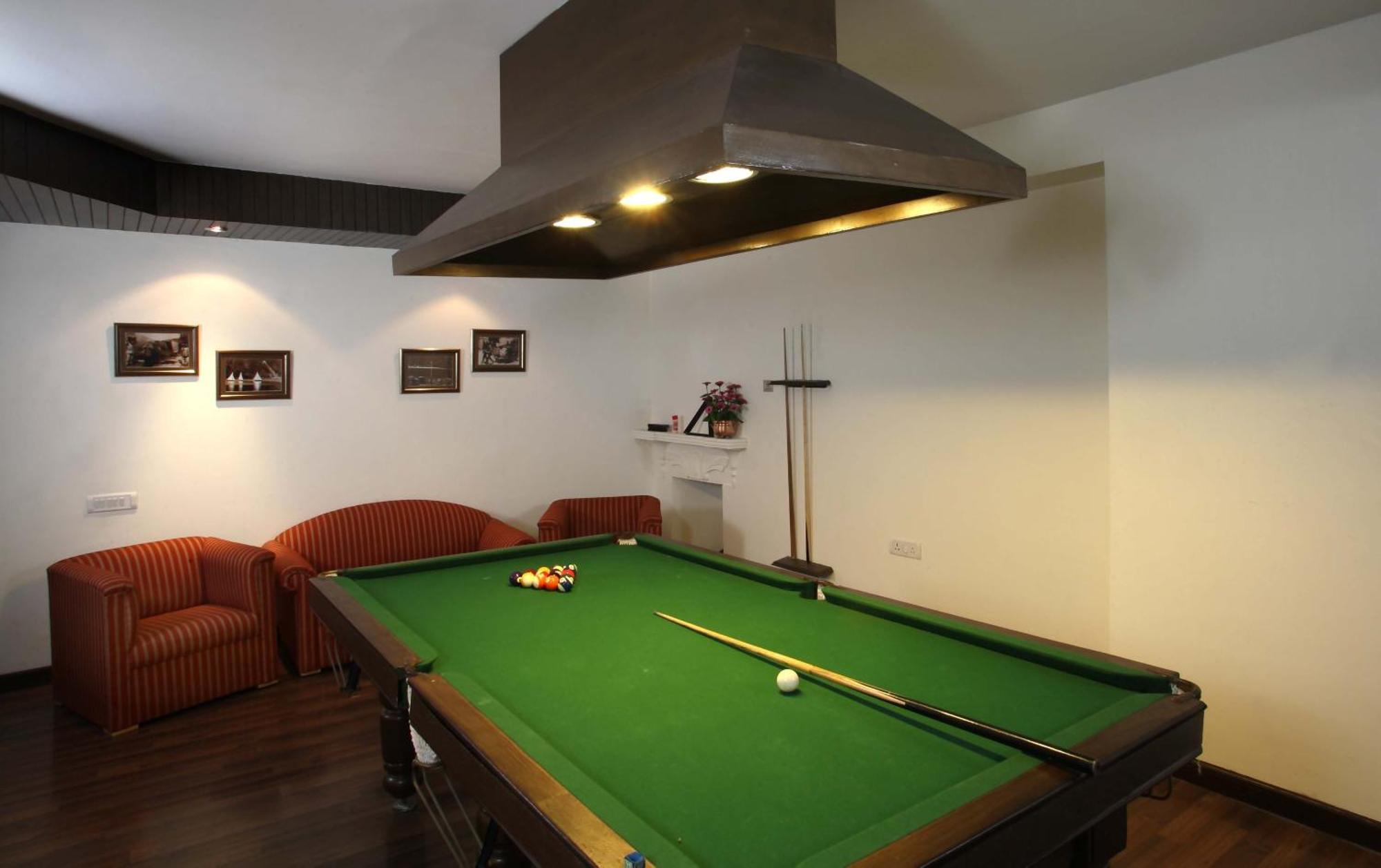Shervani Hilltop Resort Nainital Eksteriør bilde
