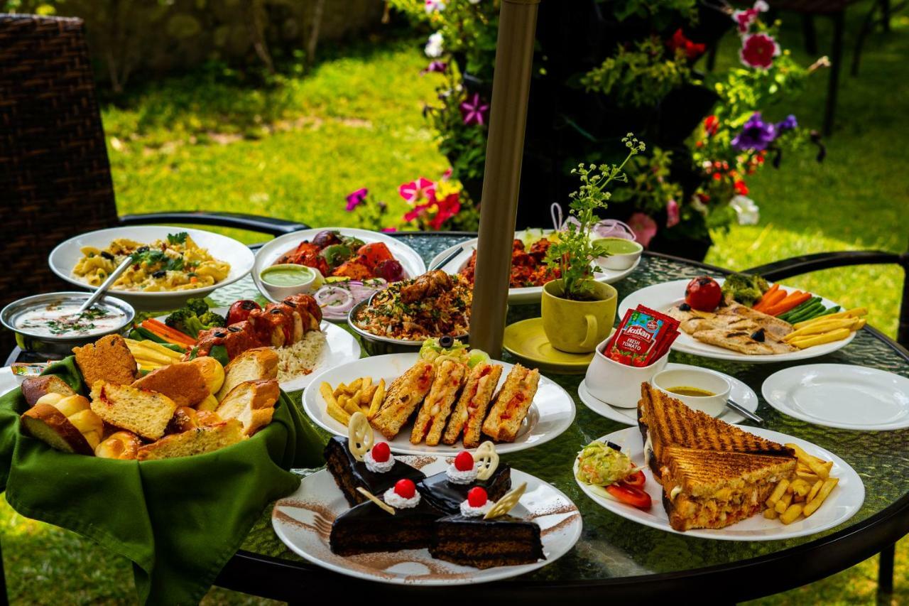 Shervani Hilltop Resort Nainital Eksteriør bilde